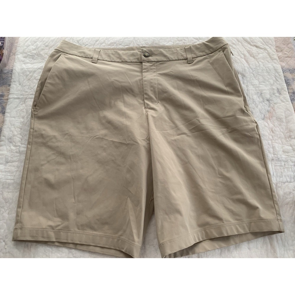 Lululemon ABC Classic Fit Beige Shorts 11" Inseam Size 38